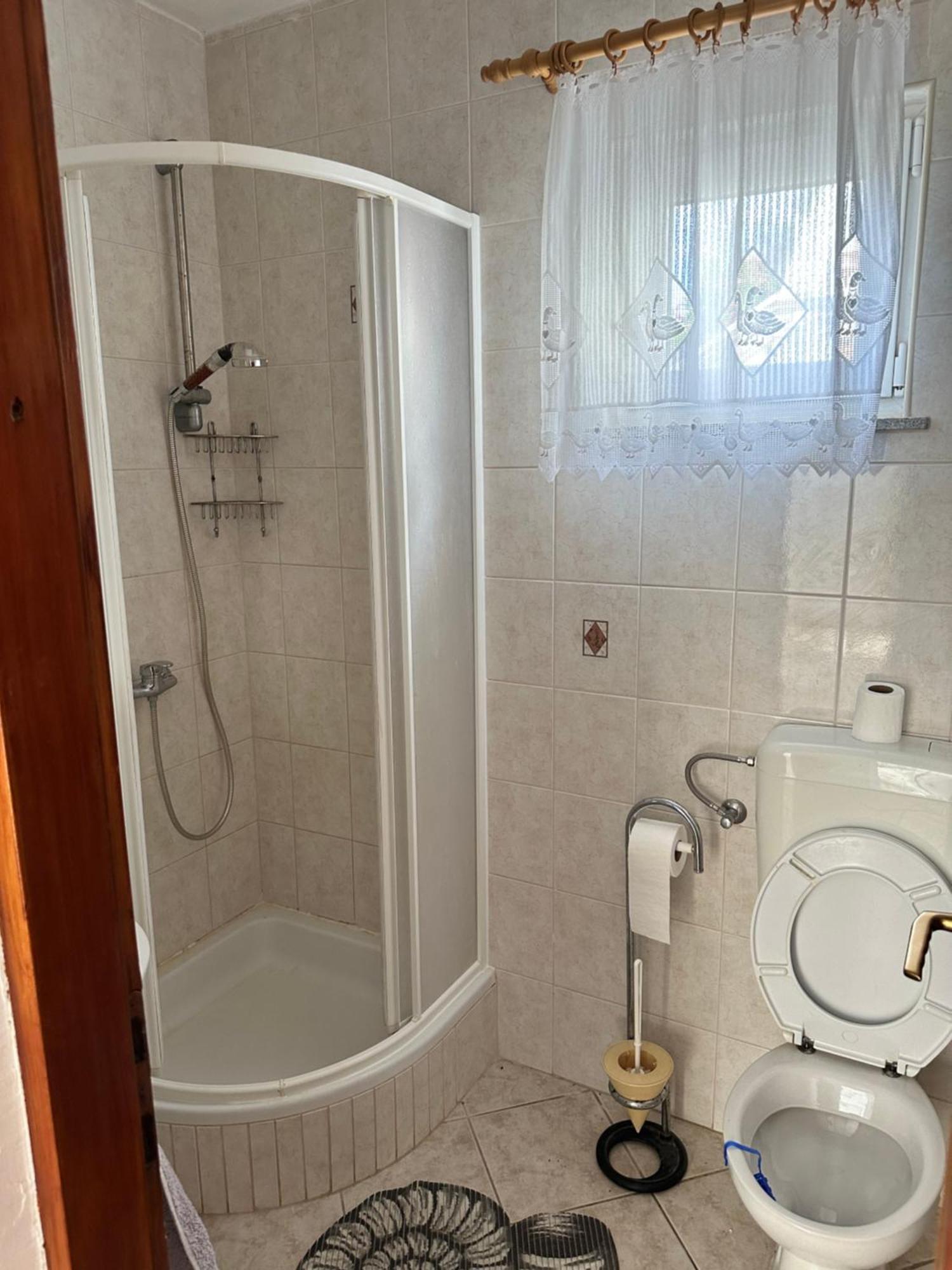 Apartments Kristina Vir Luaran gambar