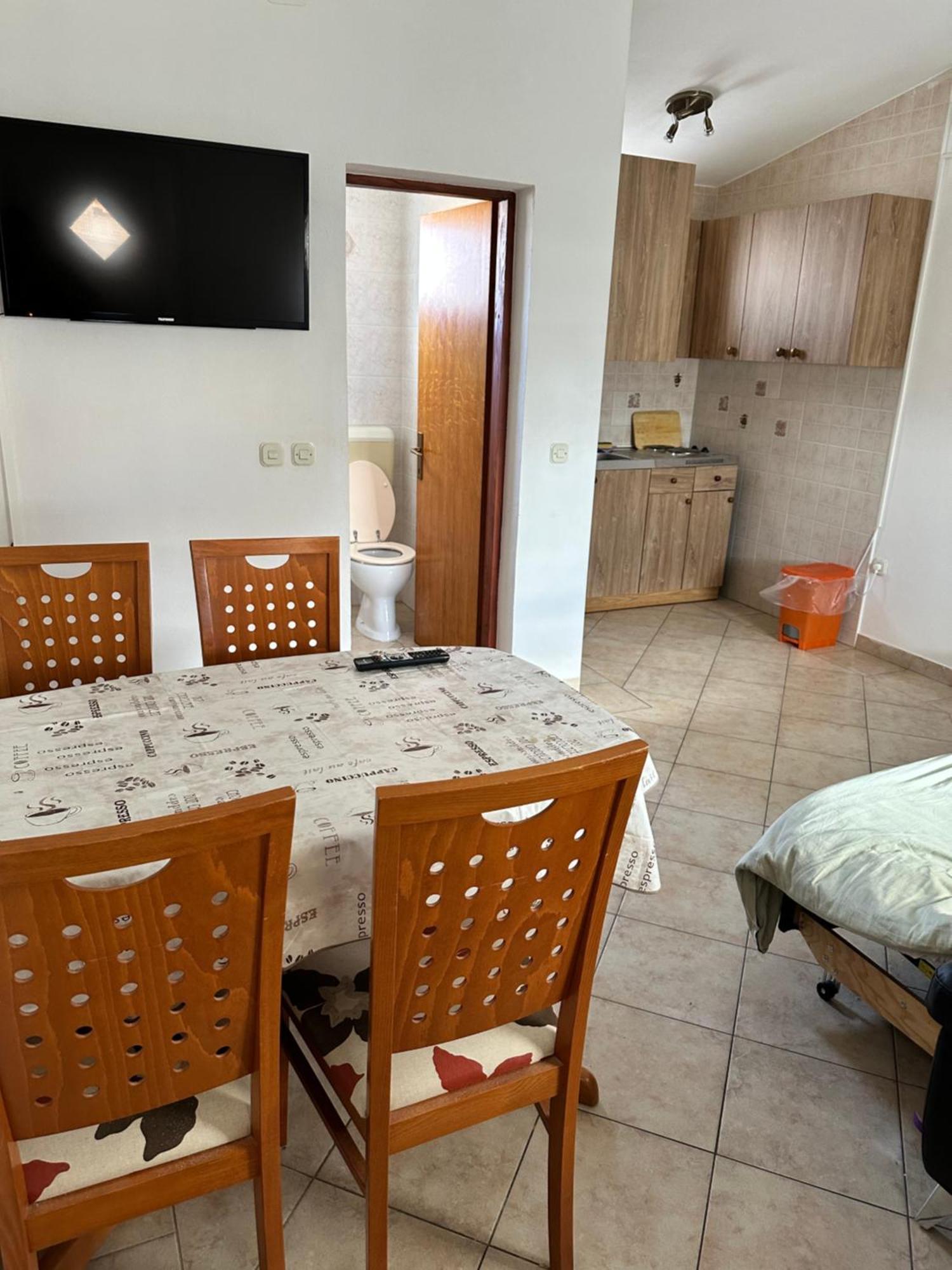 Apartments Kristina Vir Luaran gambar